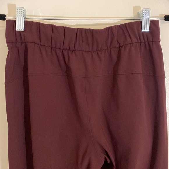 Lululemon On the Fly Jogger | Luxtreme | Garnet Maroon | Women's 4 28" inseam - Picture 12 of 14